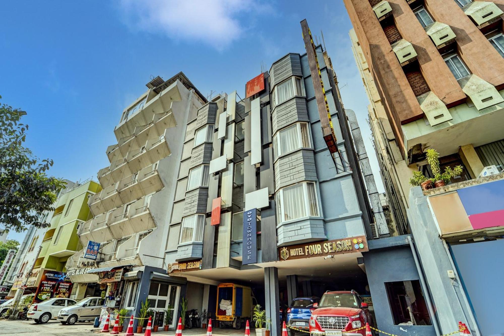 Super Townhouse Four Season Hotel Coimbatore Buitenkant foto